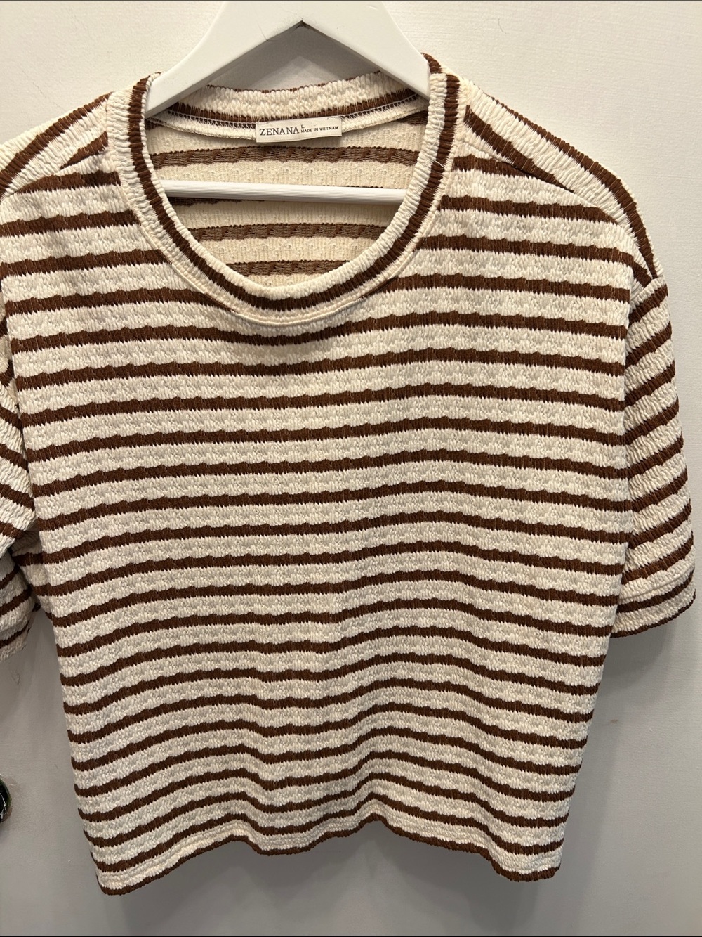 Striped Short Set .Knit Top and Matching Shots in Cream and Brown Never Worn - Picture 5 of 10